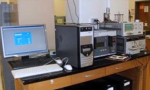 Picture of Broadband Dielectric Spectroscope Machine