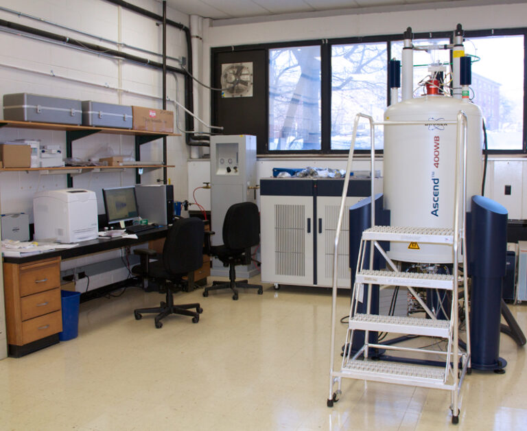 Nuclear Magnetic Resonance - Bruker Avance III 400 WB